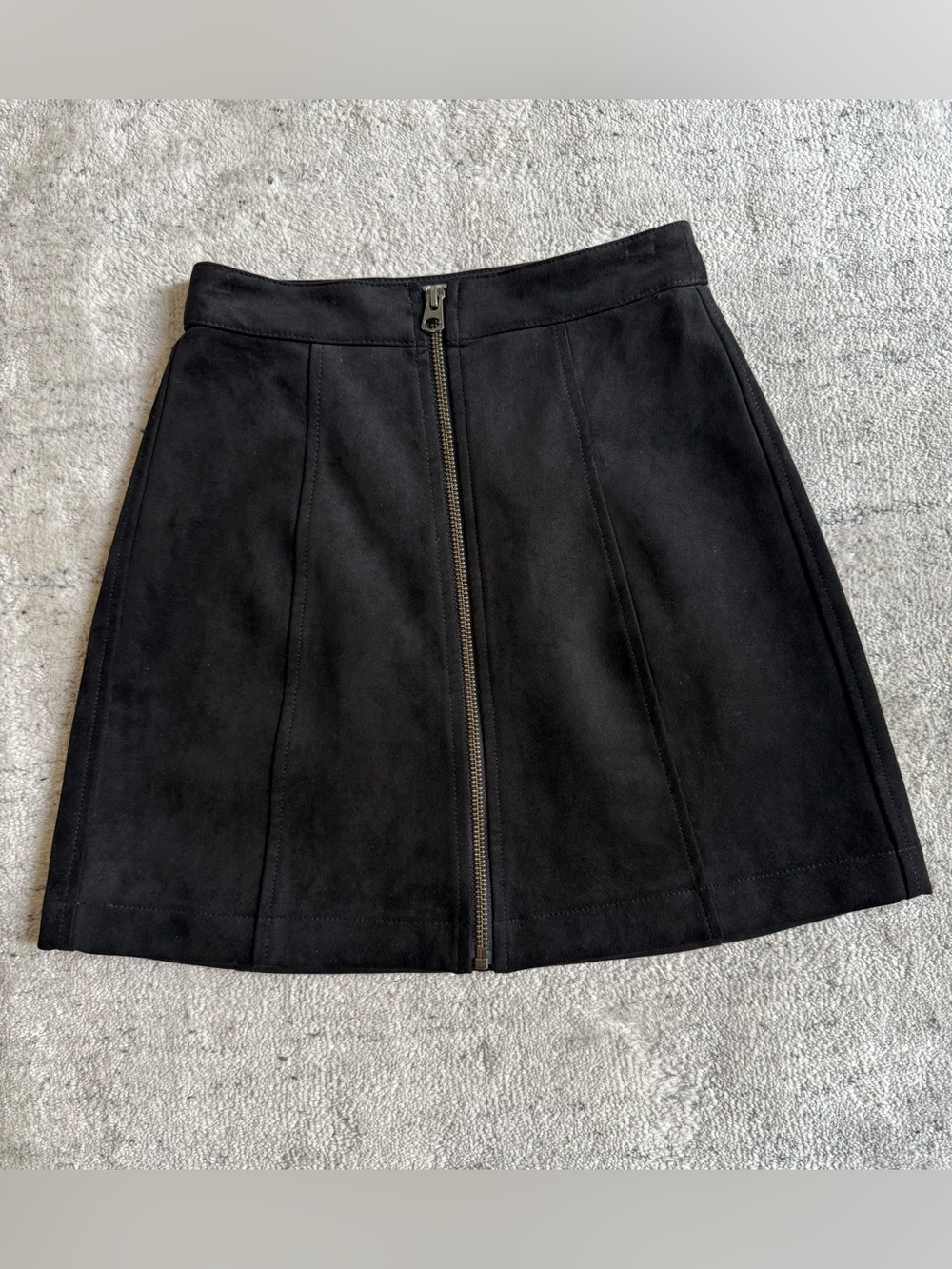 Wilfred Free Black Suede Short Mini Front Zipper A line Skirt Size 00